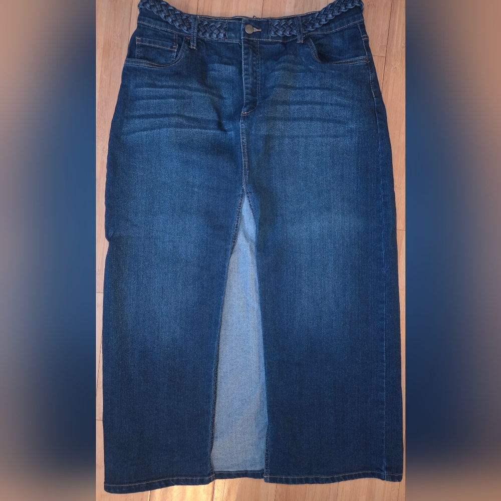 VENUS Dark Blue High Slit Skirt